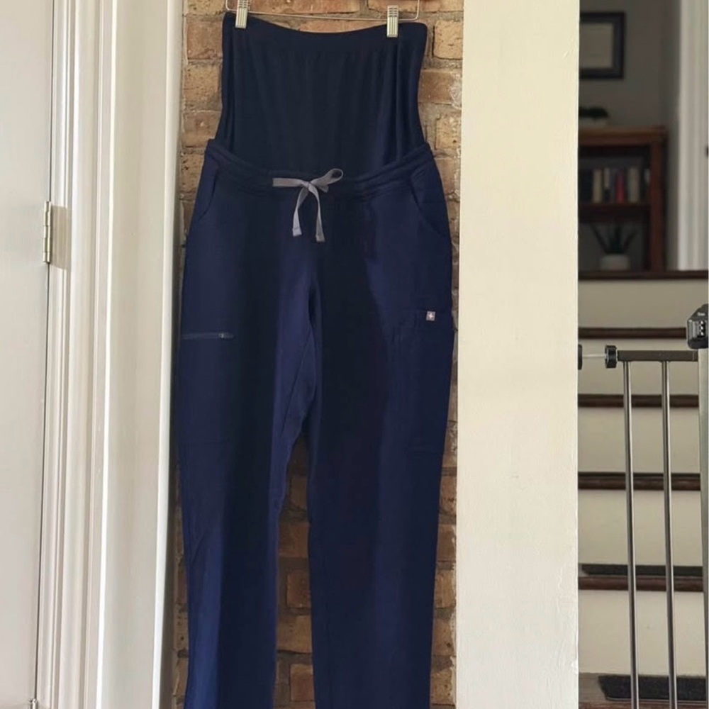 FIGS Maternity Straight Leg Scrub Pants in Navy